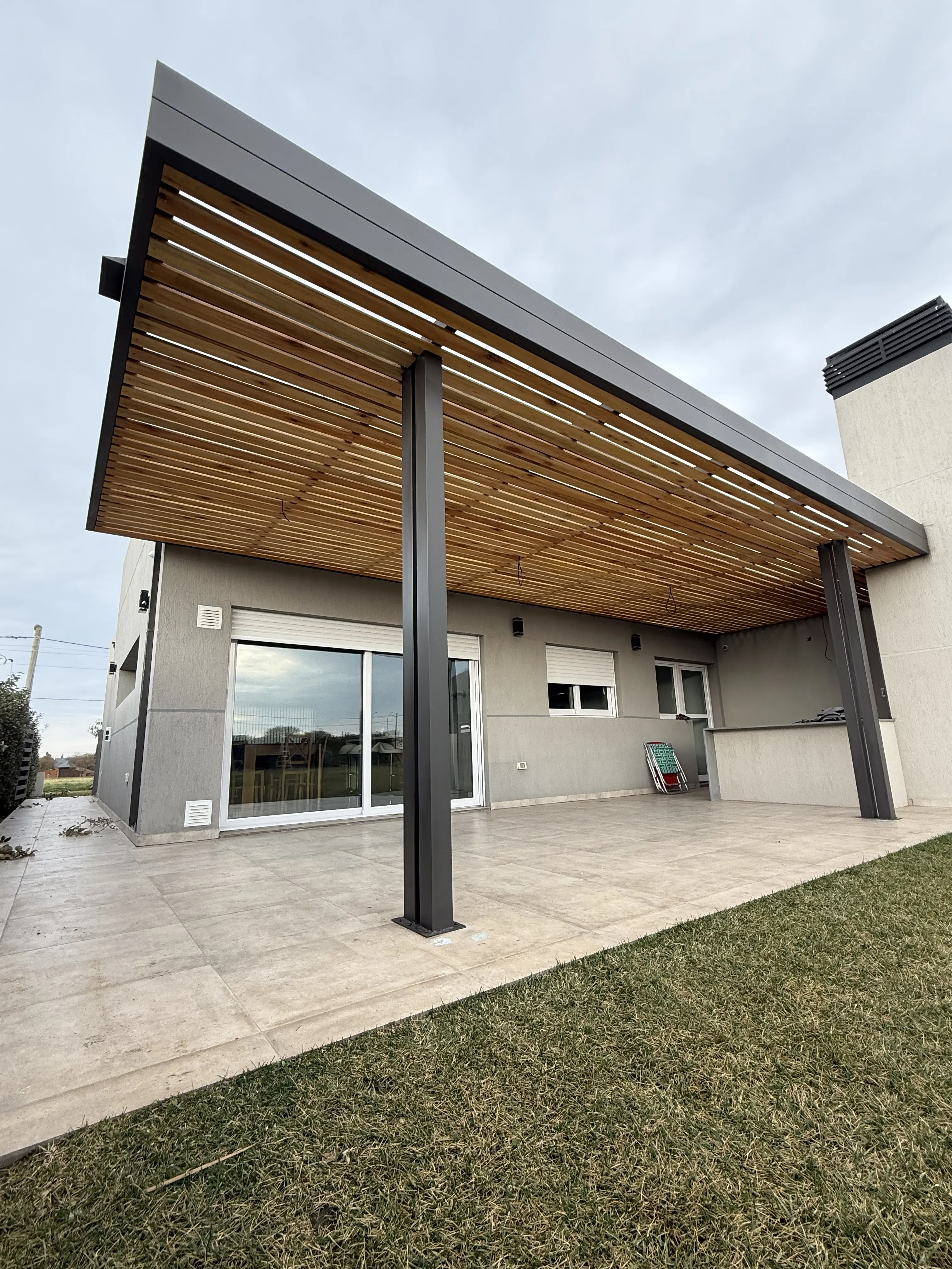 Estructura metálica a medida para patio en Buenos Aires